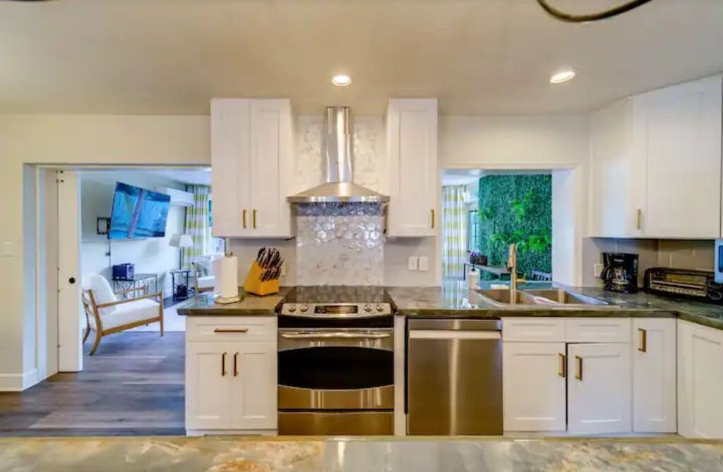 Photo of Kitchen in South Pinellas Community Council