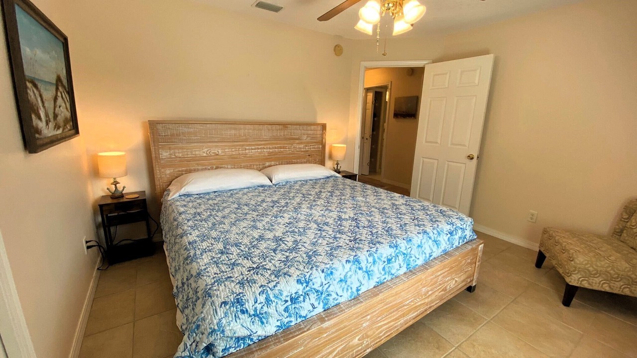 Photo of Bedroom in Butler Beach