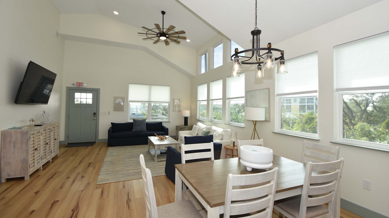 Photo of Livingroom in Marineland Acres