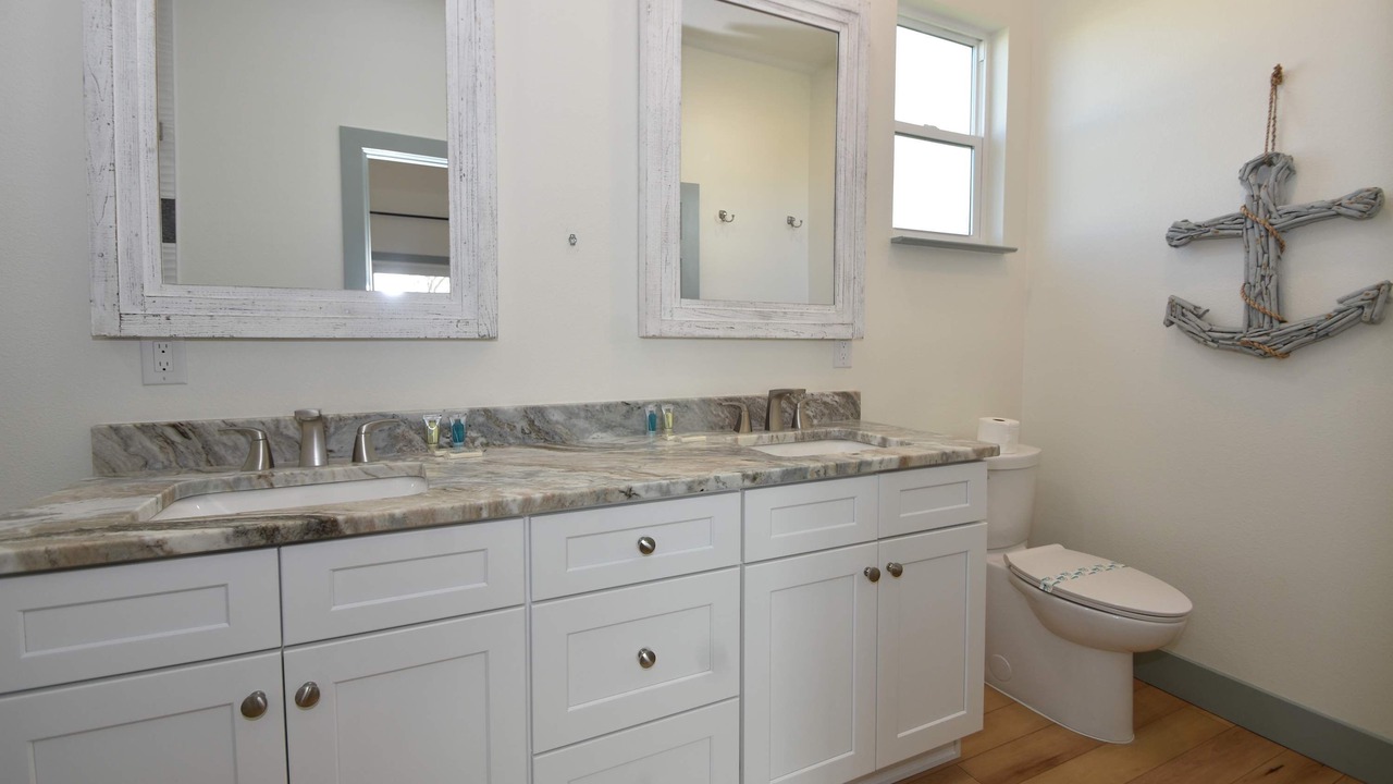 Photo of Bathroom in Marineland Acres