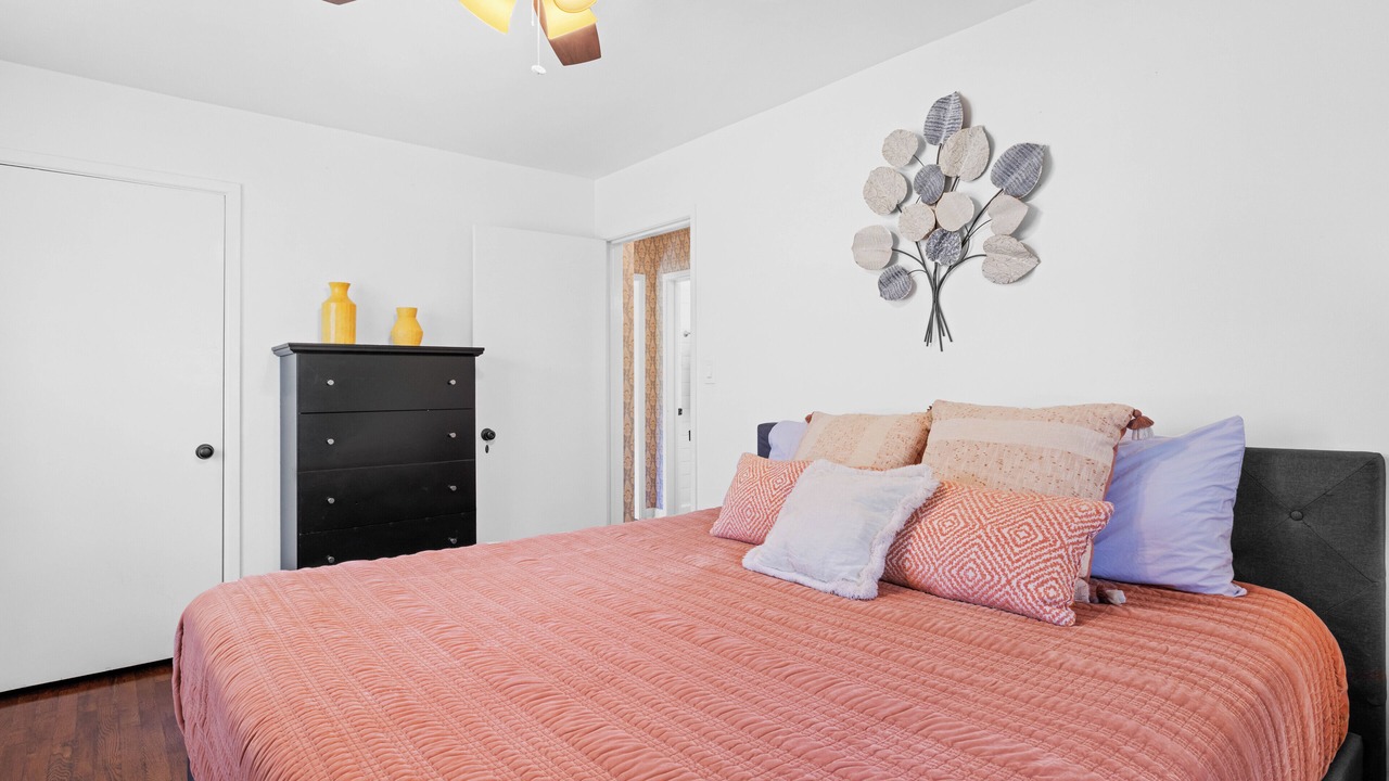 Photo of Bedroom in Valdosta