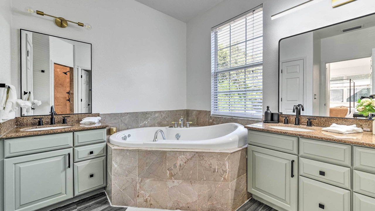 Photo of Bathroom in Thonotosassa