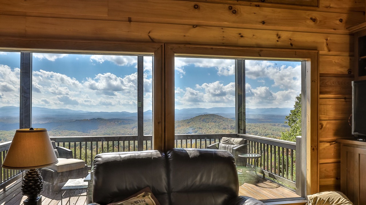Photo of Livingroom in Mineral Bluff