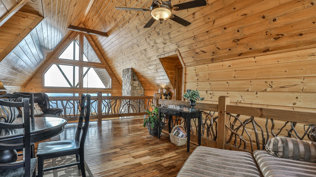 Photo of Livingroom in Mineral Bluff