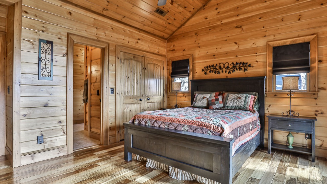 Photo of Bedroom in Mineral Bluff