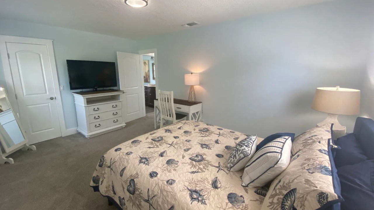 Photo of Bedroom in Dolphin's Cove