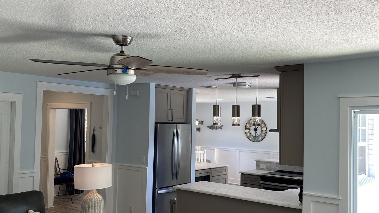 Photo of Livingroom in Dolphin's Cove