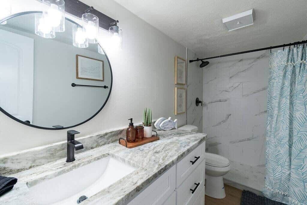 Photo of Bathroom in Cape Caneveral Beach Gardens