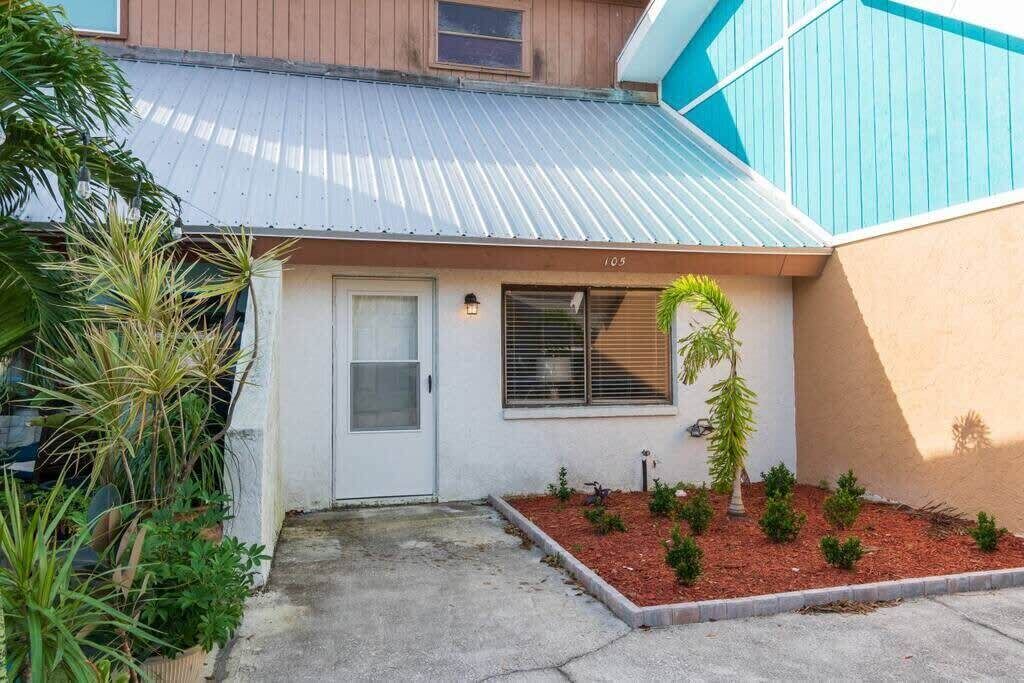 Photo of Outdoor in Cape Caneveral Beach Gardens