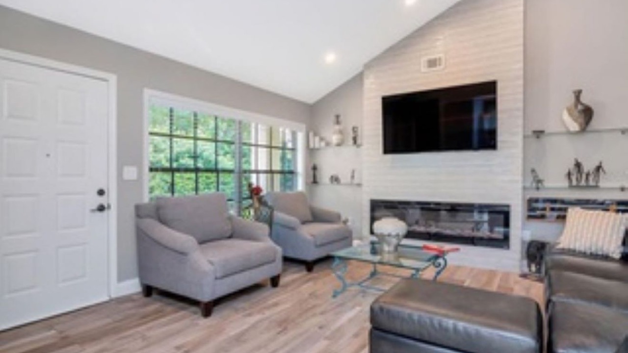 Photo of Livingroom in Wesley Chapel