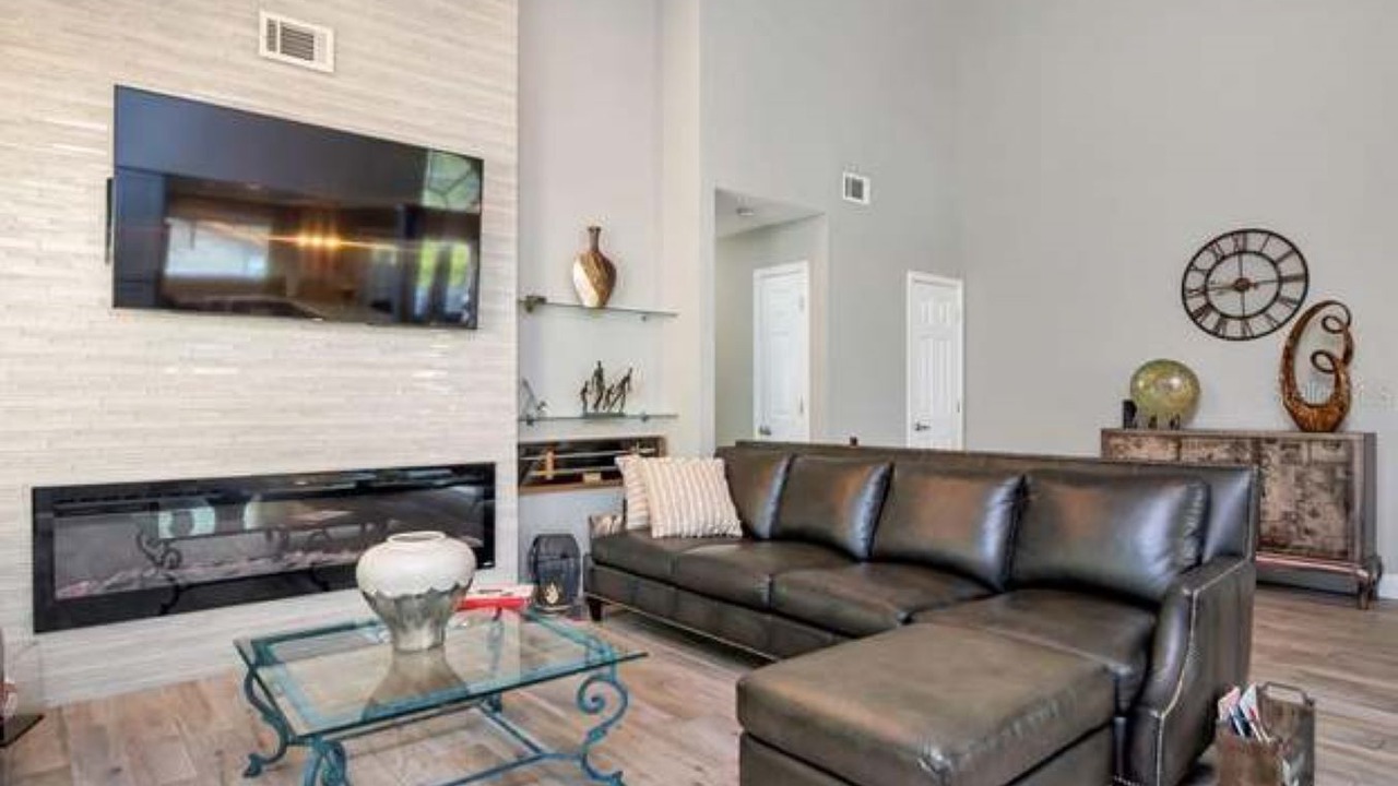 Photo of Livingroom in Wesley Chapel