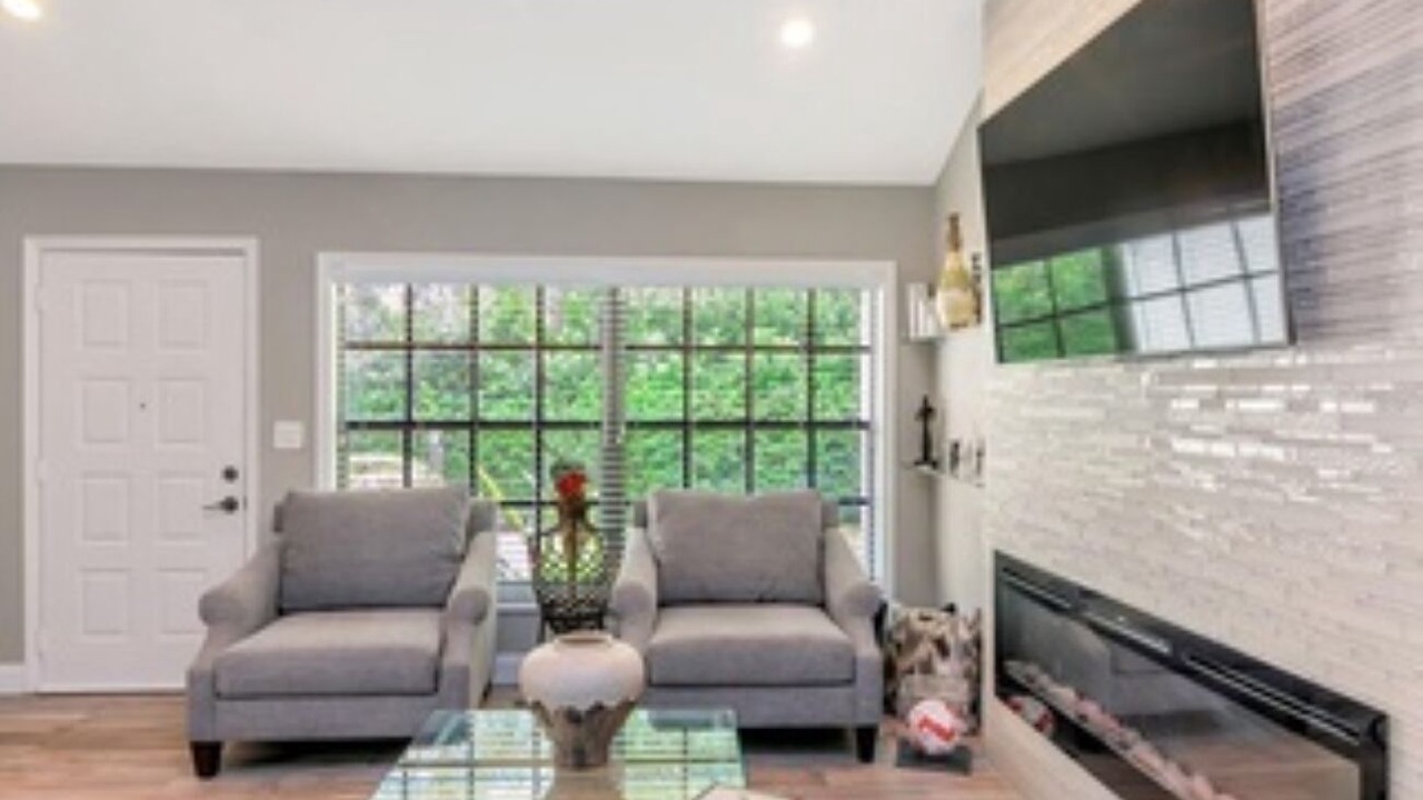Photo of Livingroom in Wesley Chapel