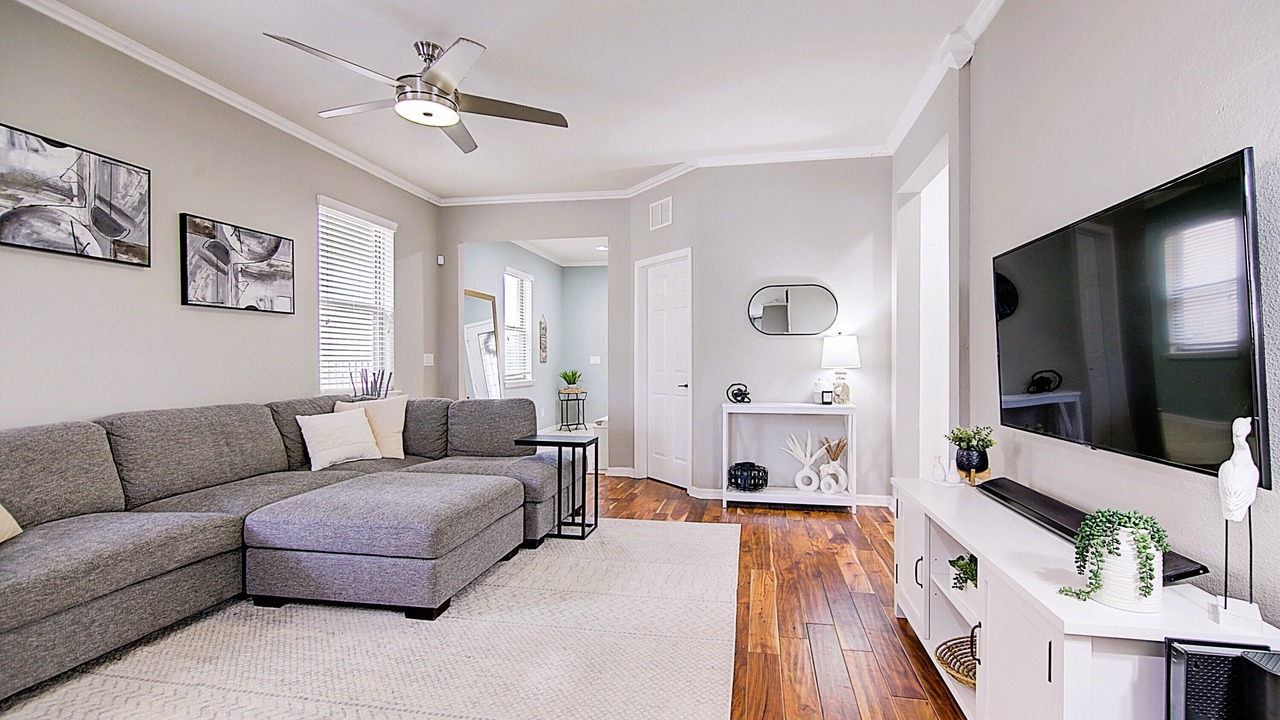 Photo of Livingroom in Riverview