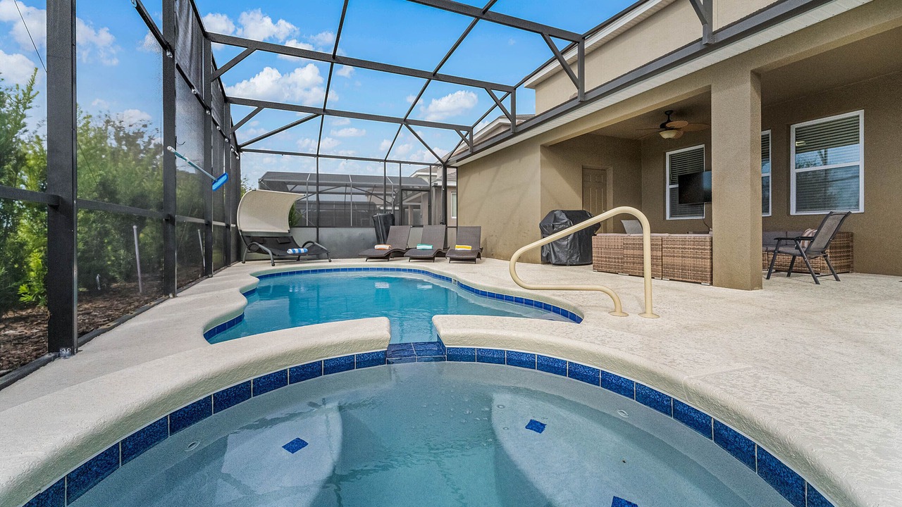 Photo of Outdoor in Loughman