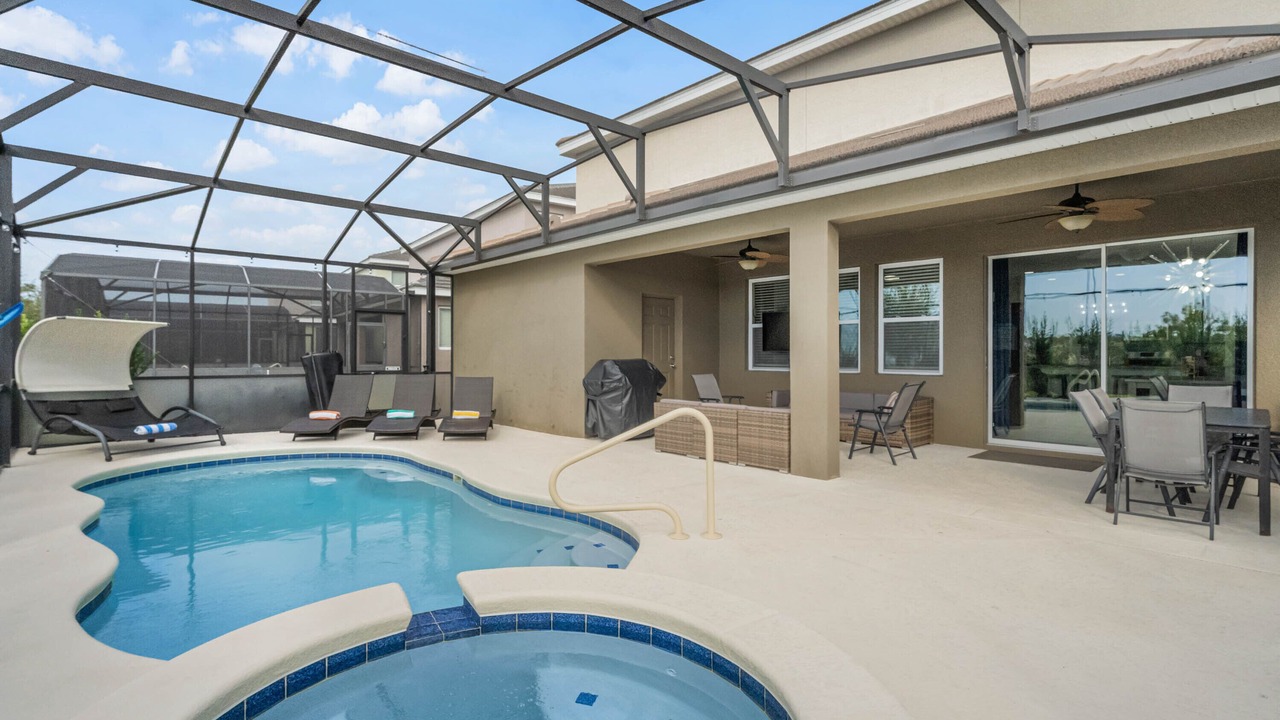 Photo of Outdoor in Loughman