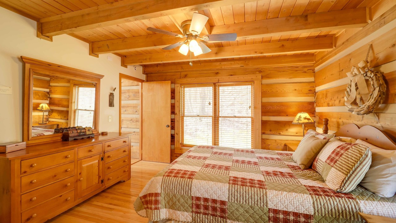 Photo of Bedroom in Deep Gap