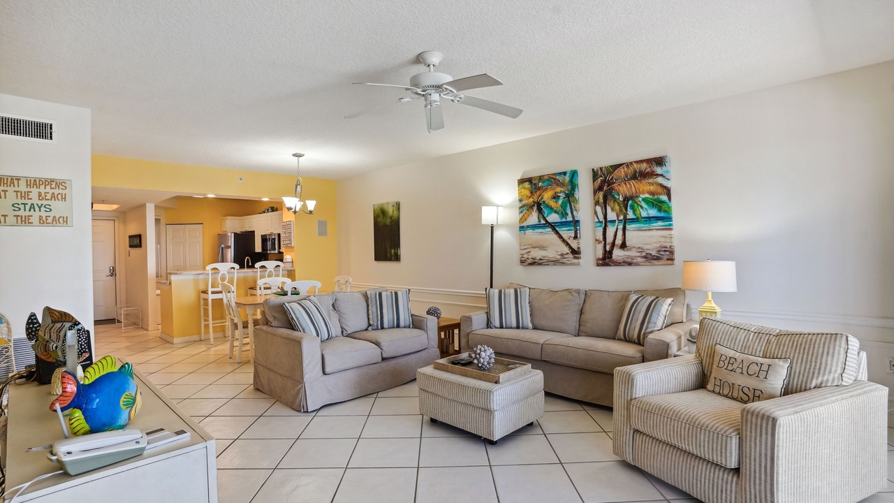 Photo of Livingroom in North Redington Beach
