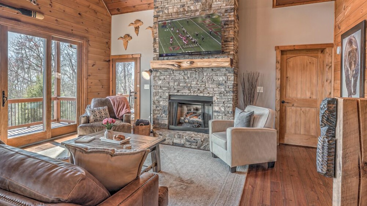 Photo of Livingroom in Mineral Bluff