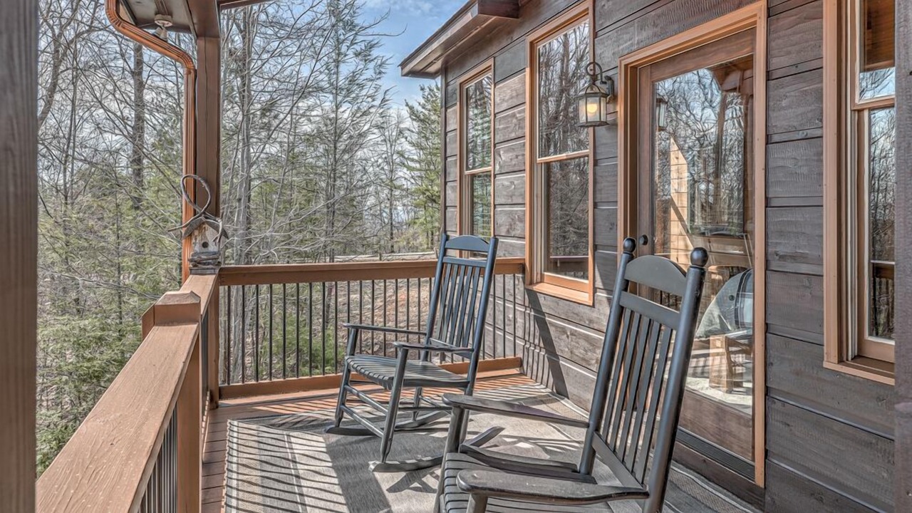 Photo of Outdoor in Mineral Bluff