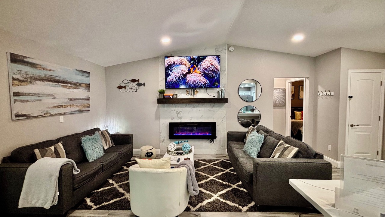 Photo of Livingroom in Seminole