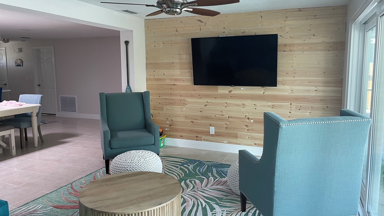 Photo of Livingroom in Gulf Harbors