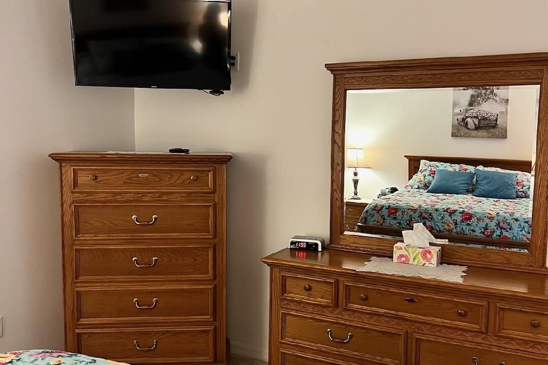 Photo of Bedroom in Duval