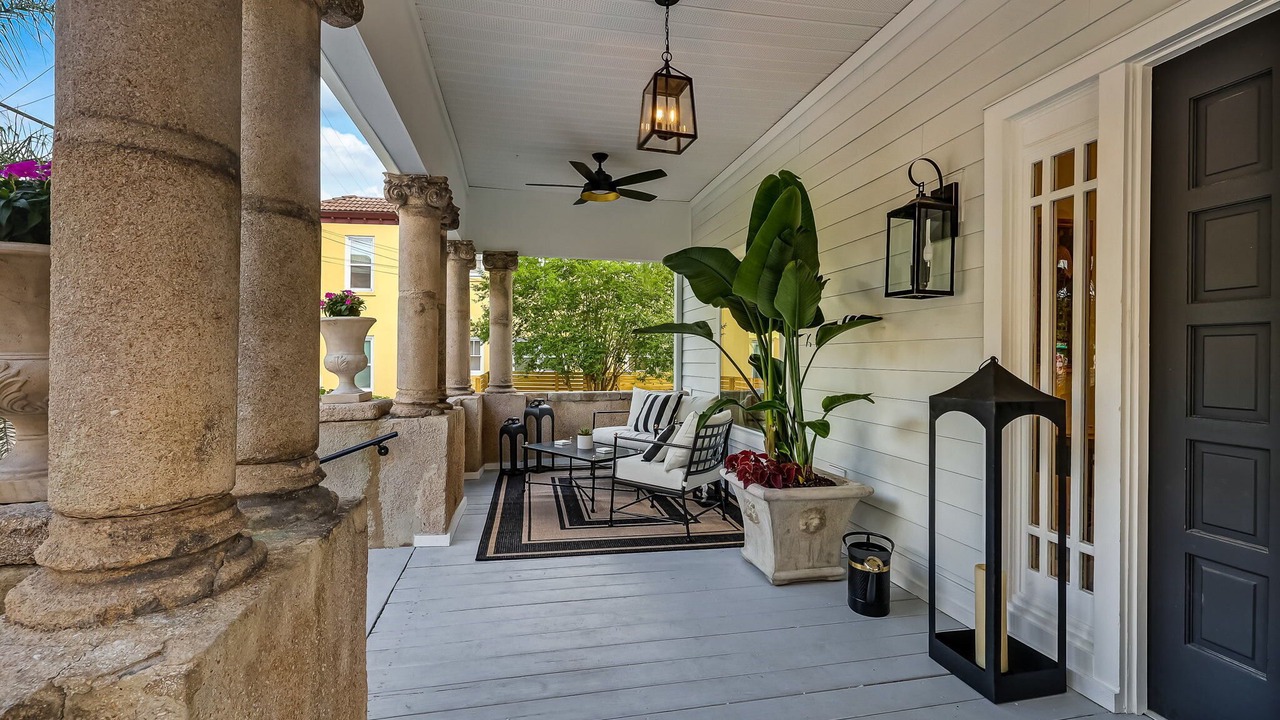 Photo of Patio Balcony in Downtown Historic District