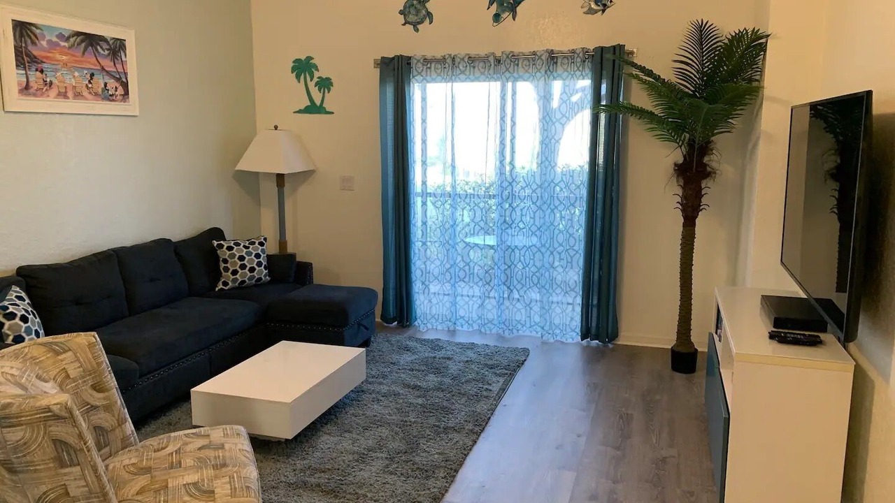 Photo of Bedroom in Bahama Bay