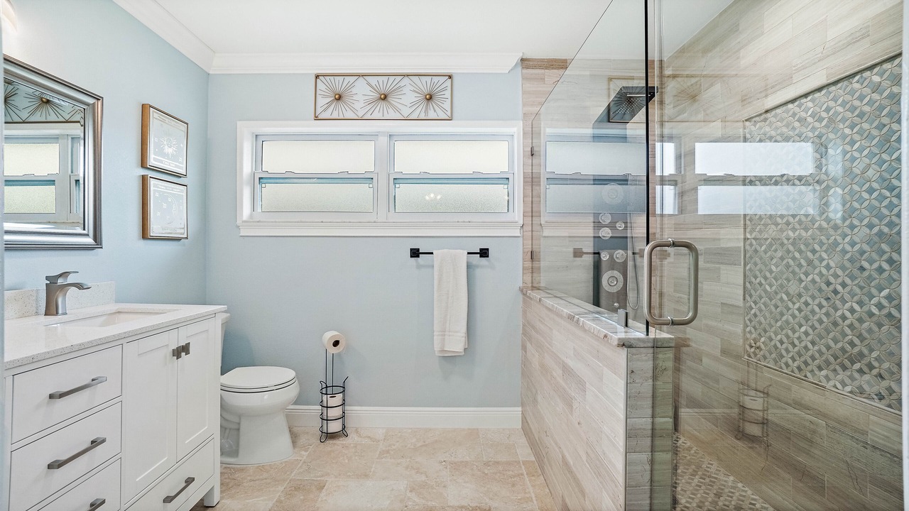 Photo of Bathroom in Riviera Bay