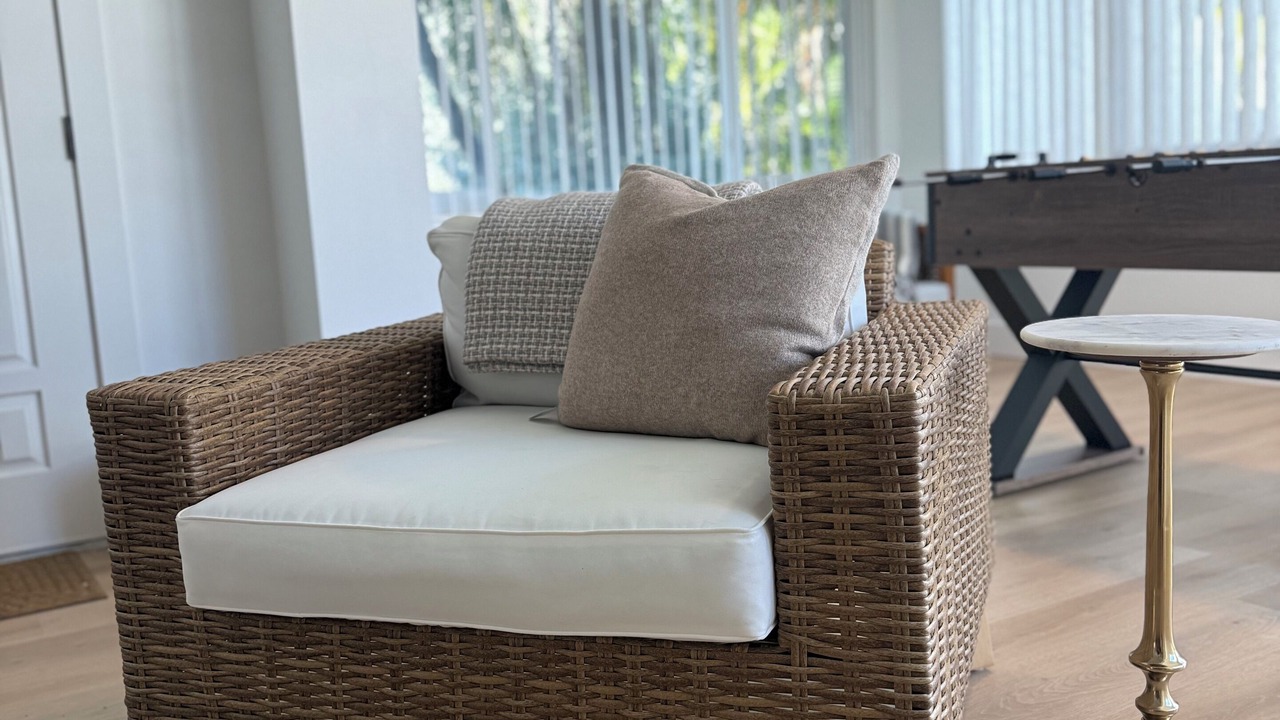 Photo of Livingroom in Redington Beach
