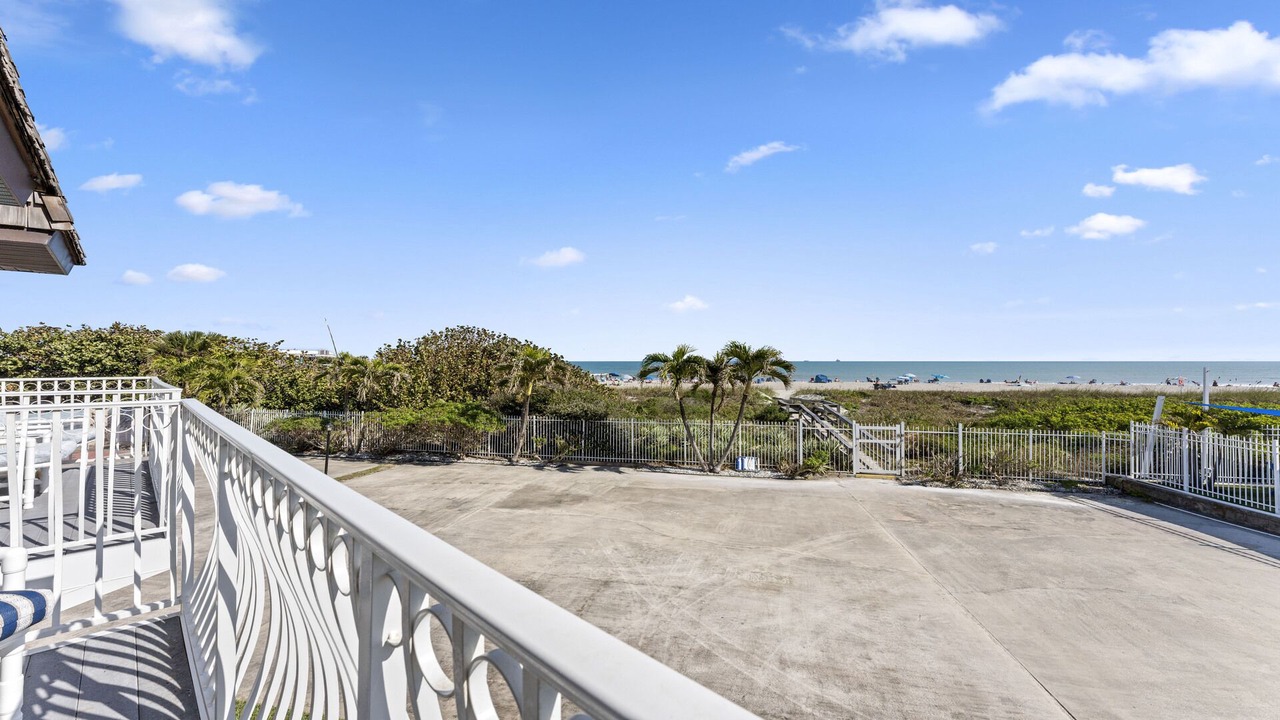 Photo of Patio Balcony in Avon By The Sea