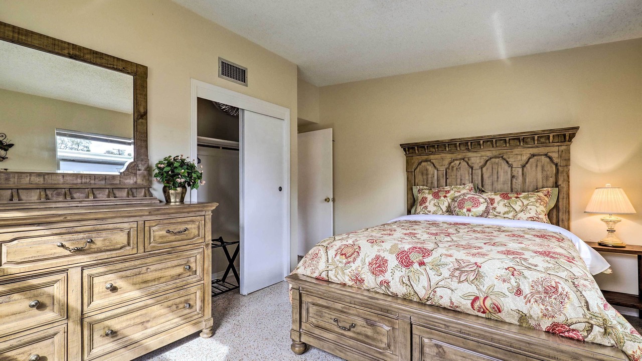 Photo of Bedroom in Orient Park