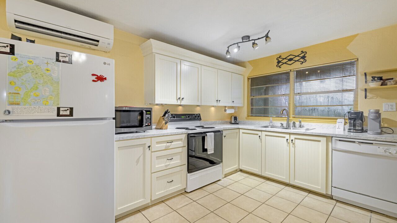 Photo of Kitchen in Cedar Key