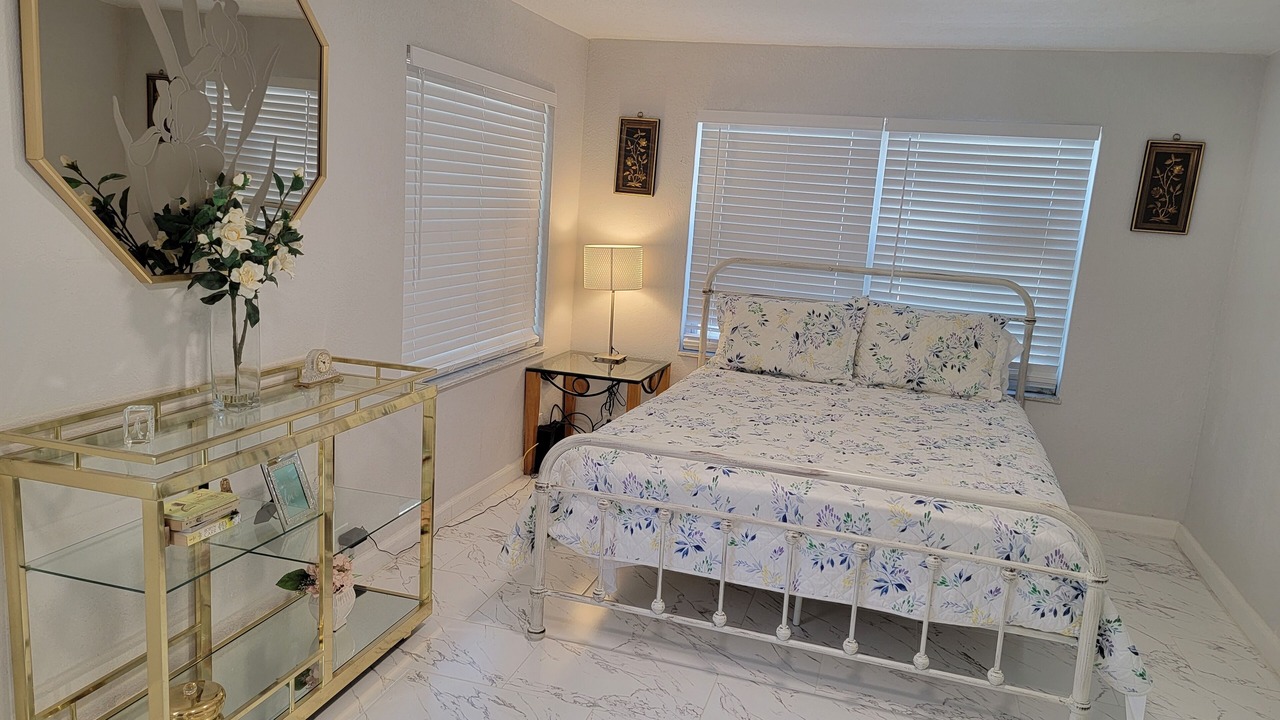 Photo of Bedroom in Temple Crest