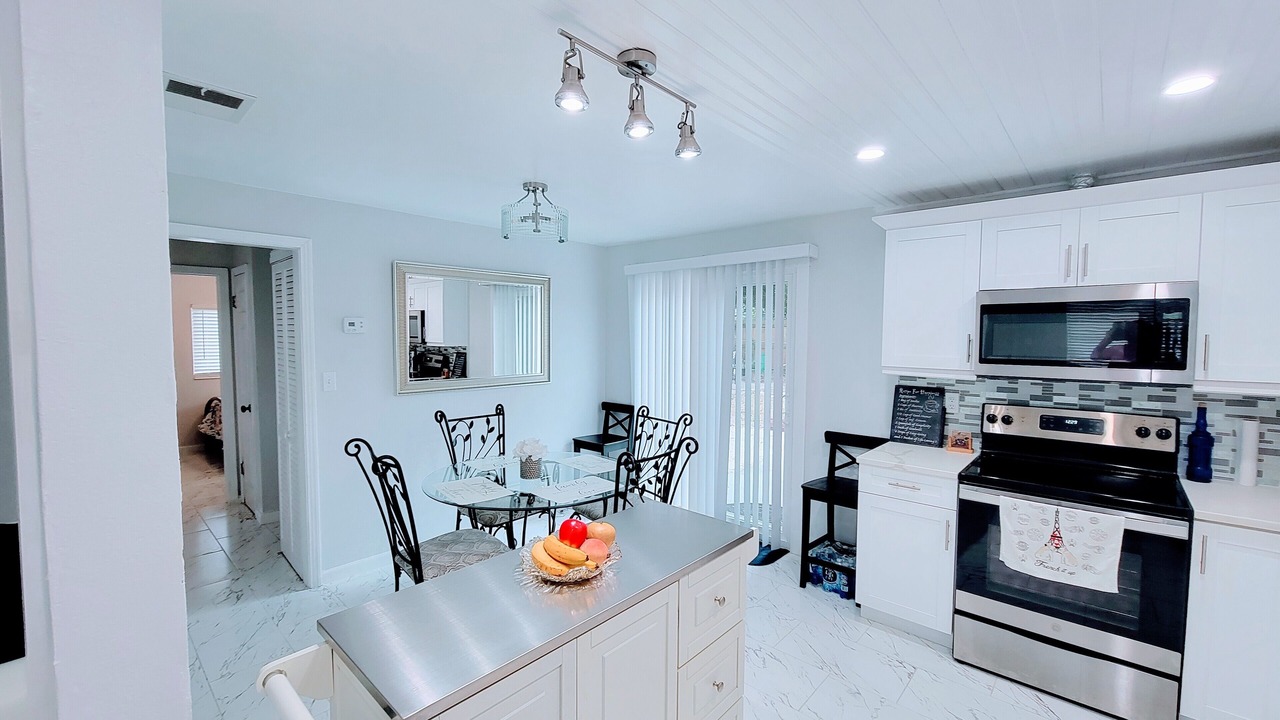 Photo of Kitchen in Temple Crest