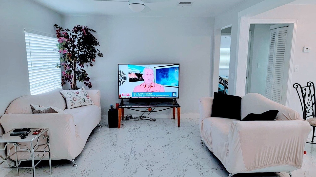 Photo of Livingroom in Temple Crest