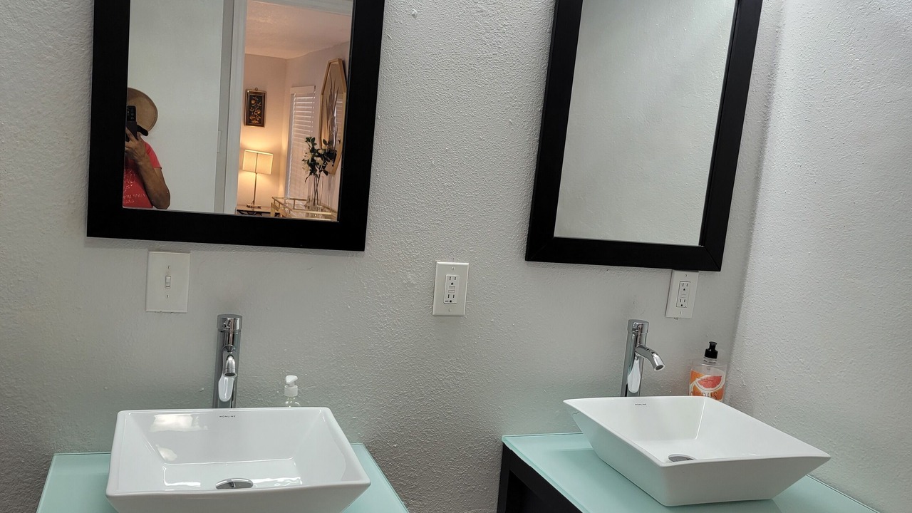 Photo of Bathroom in Temple Crest