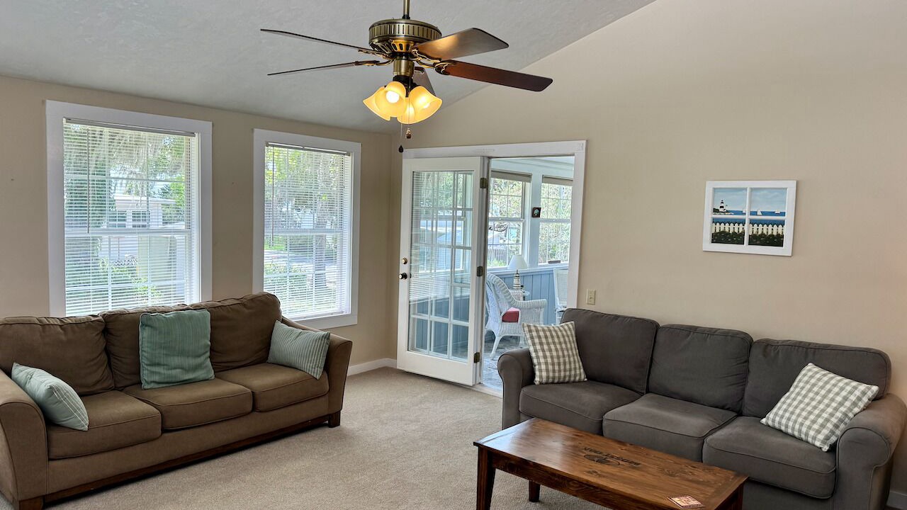 Photo of Livingroom in Cedar Key