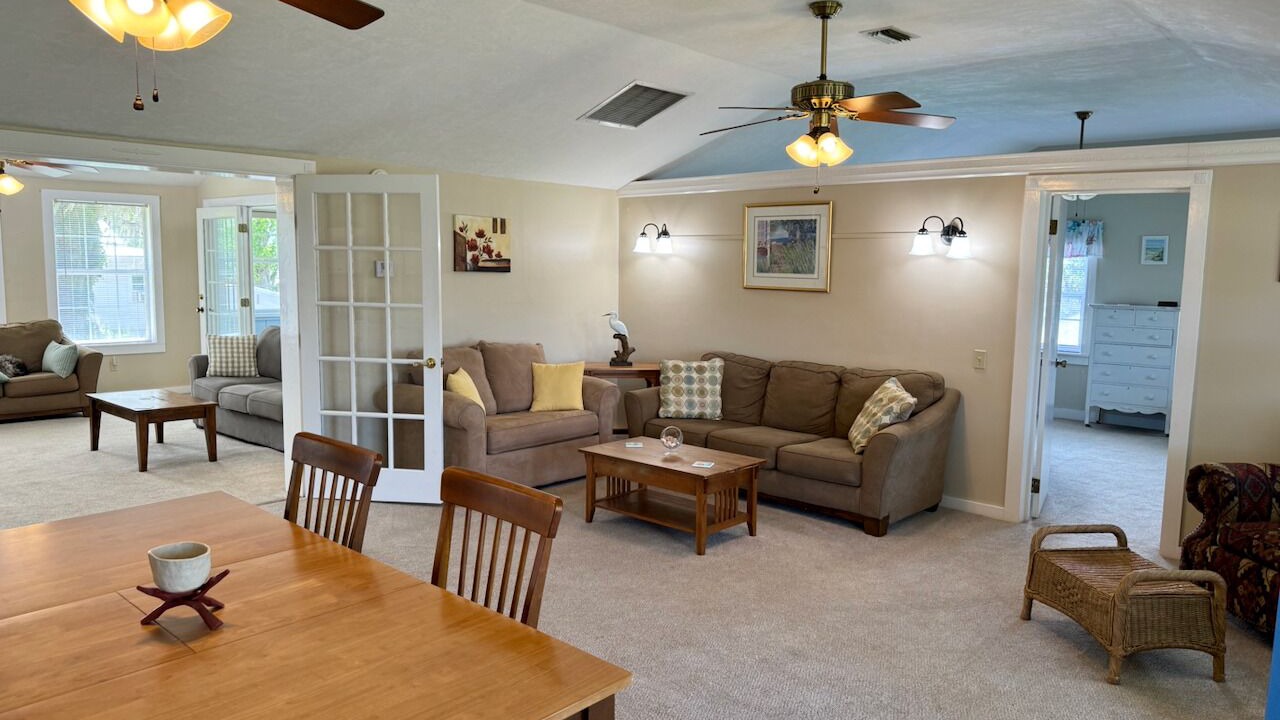 Photo of Livingroom in Cedar Key