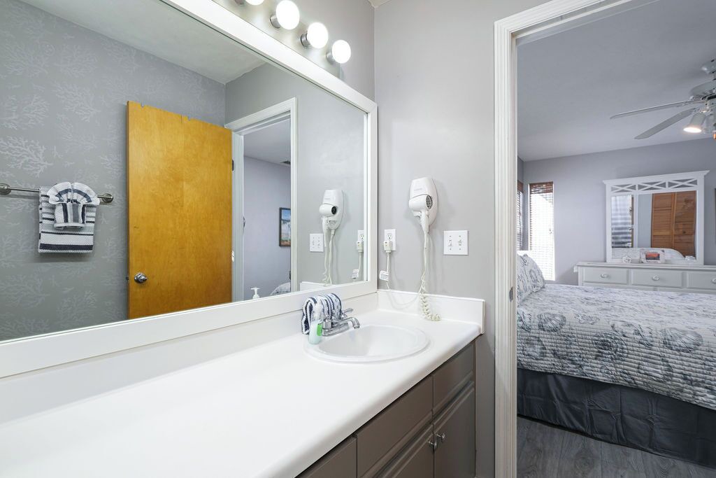 Photo of Bathroom in Cedar Key