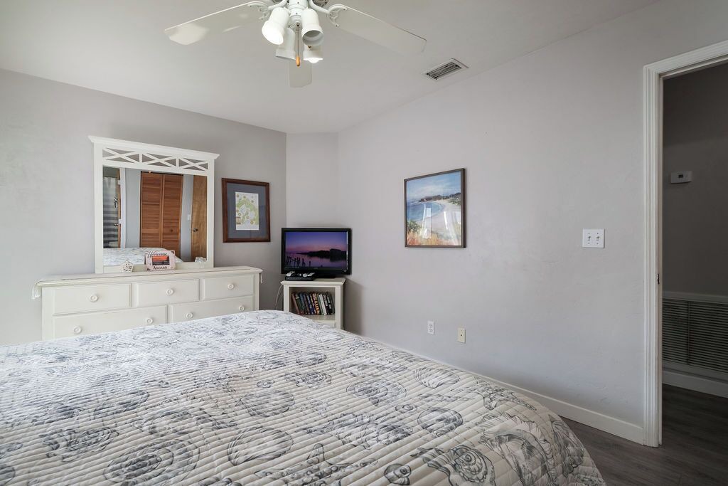 Photo of Bedroom in Cedar Key