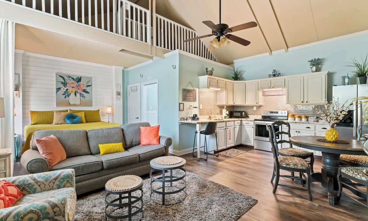 Photo of Livingroom in Fruit Cove