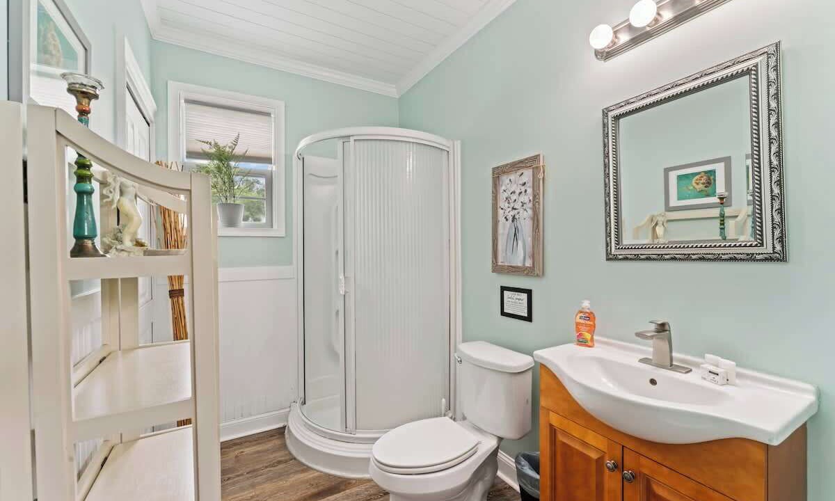 Photo of Bathroom in Fruit Cove