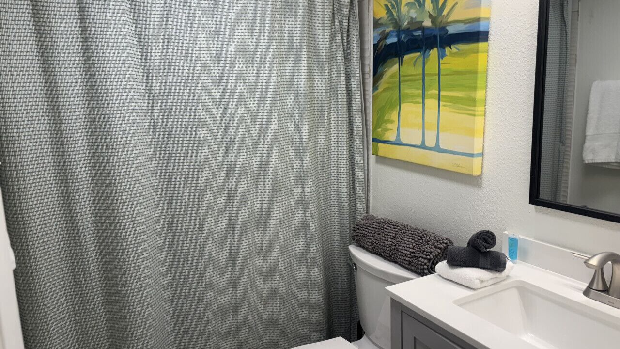 Photo of Bathroom in Treasure Island