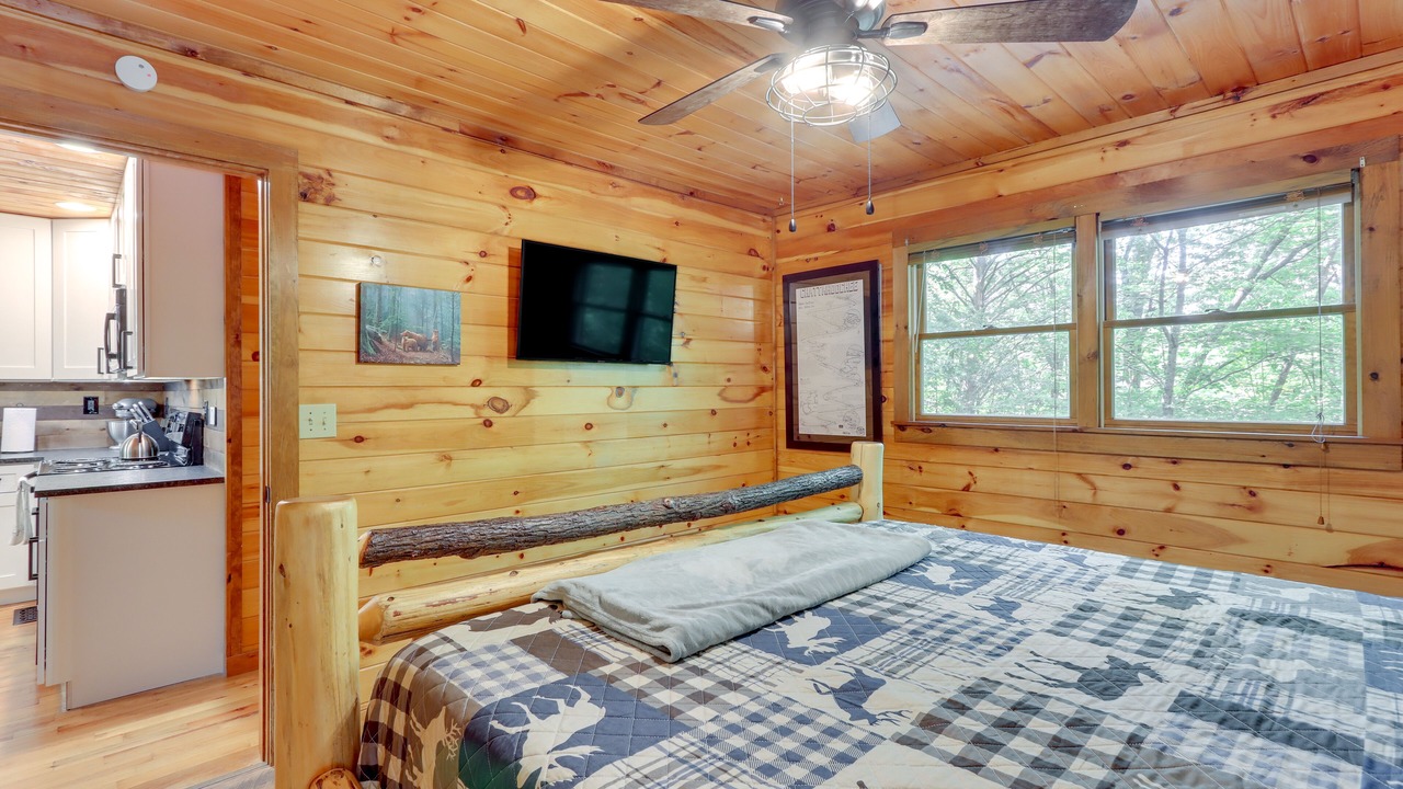 Photo of Bedroom in Mineral Bluff