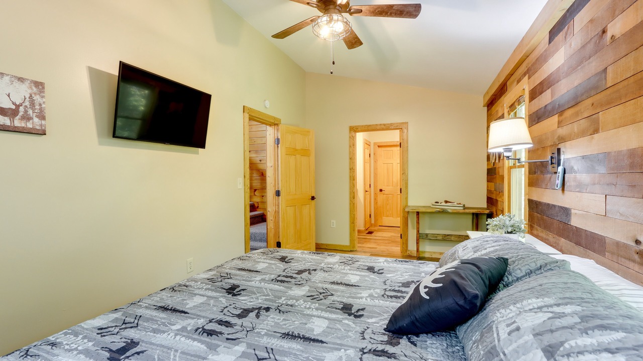 Photo of Bedroom in Mineral Bluff