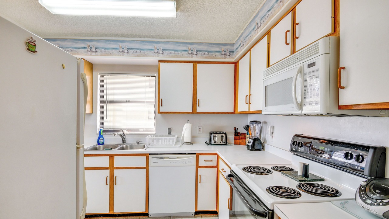 Photo of Kitchen in Ormond-by-the-Sea