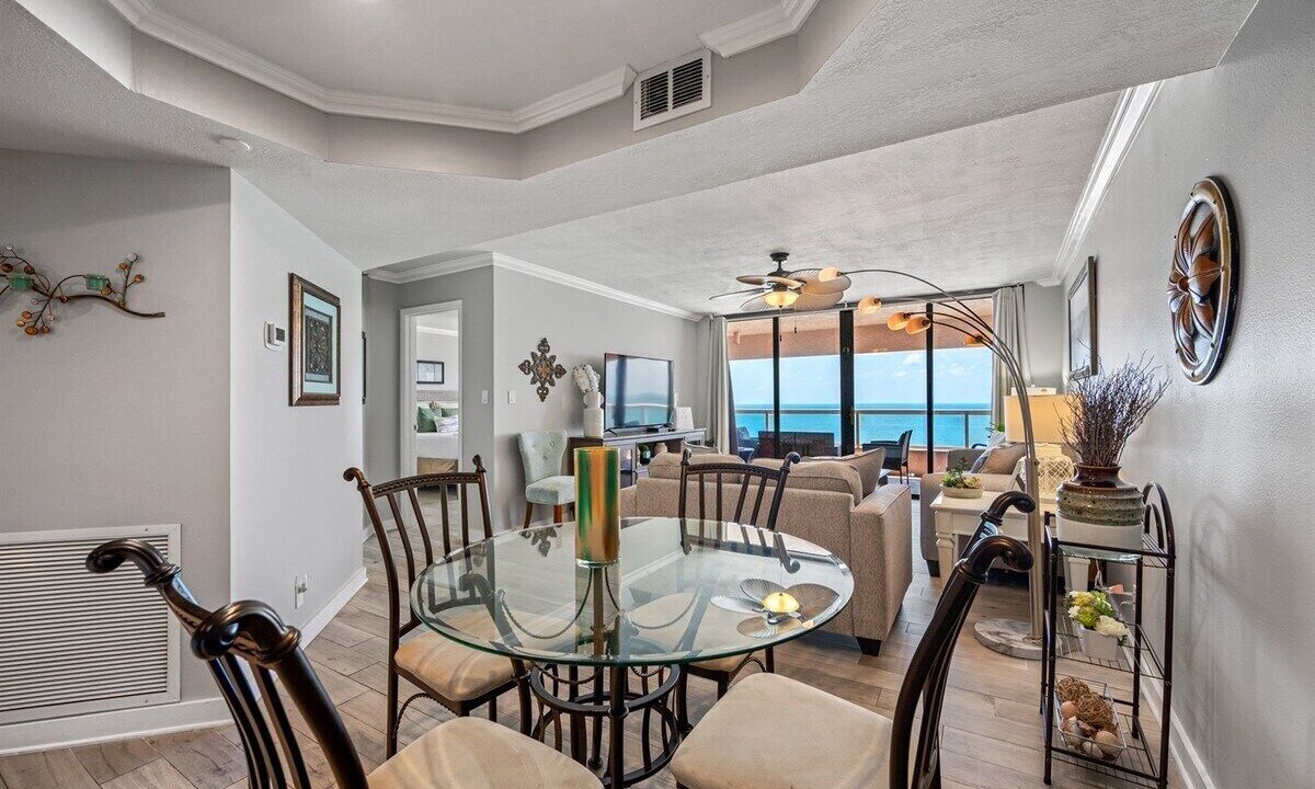 Photo of Livingroom in Sand Key