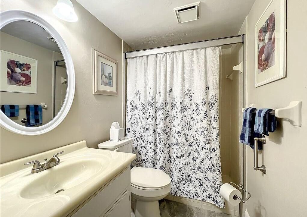 Photo of Bathroom in Terra Vista