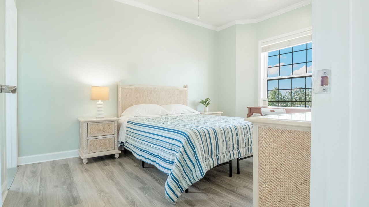 Photo of Bedroom in Treasure Island